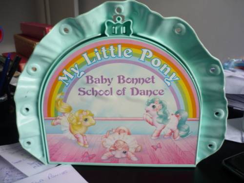 MY LITTLE PONY-BABY BONNET SCHOOL OF DANCE