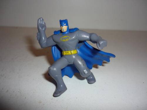 BATMAN FIGURINE-6CM TALL