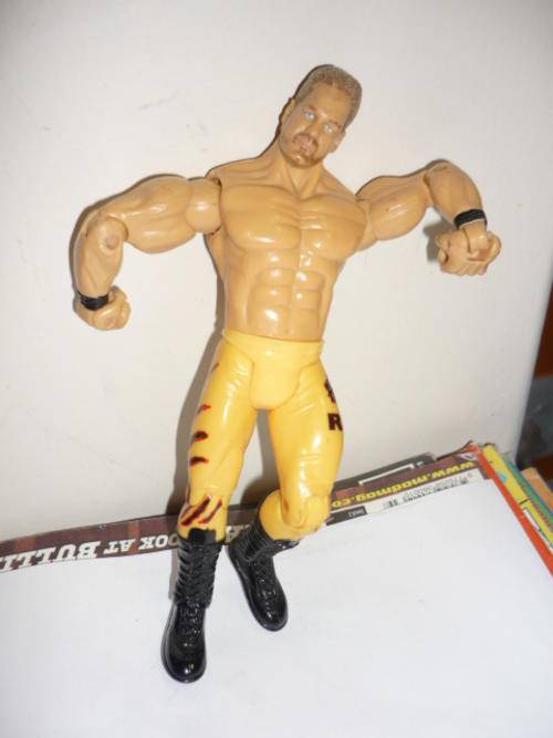 WWE WRESTLING FIGURINE-JAKKS PACIFIC