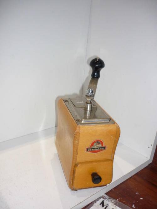 VINTAGE ZASSENHAUS BEECHWOOD COFFEE GRINDER