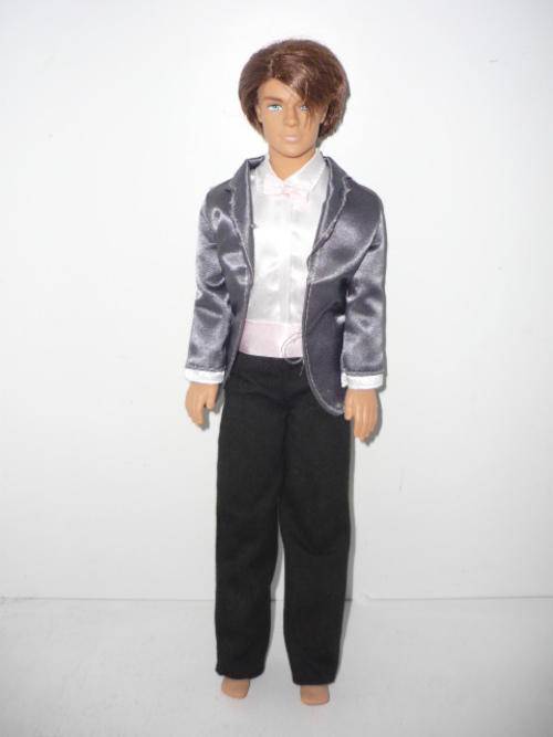 KEN DOLL-MATTEL-2005