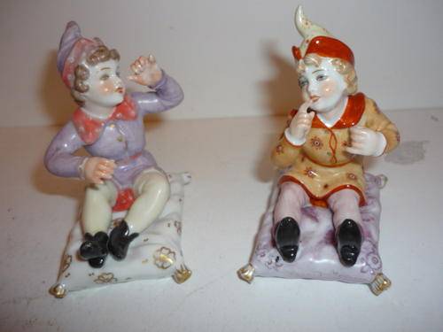 2 x PORCELAIN FIGURINES-ATTRIBUTED TO ERNST BOHNE SONS,THURINGA