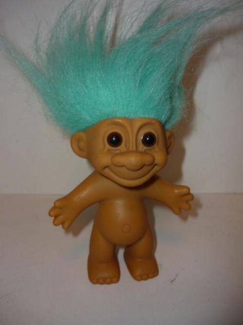 TROLL-MADE BY RUSS-11CM TALL