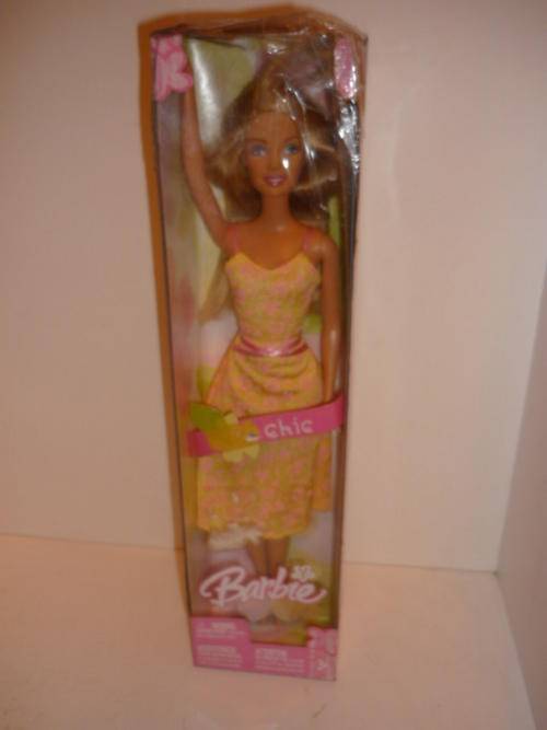 BARBIE DOLL-BOXED-MATTEL-2004-CHIC