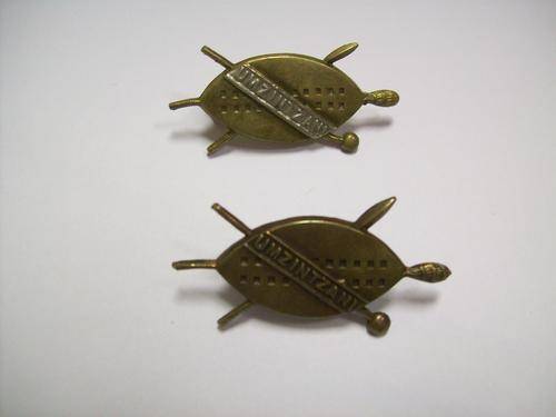2 X PRINCE ALFRED'S GUARD COLLAR BADGES 1914-1963