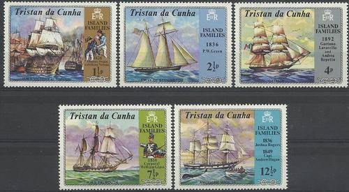 Tristan da Cunha 1971 - BOTE stel / SHIPS set (4) Island Families - U/M - Posvars - MNH - Transport