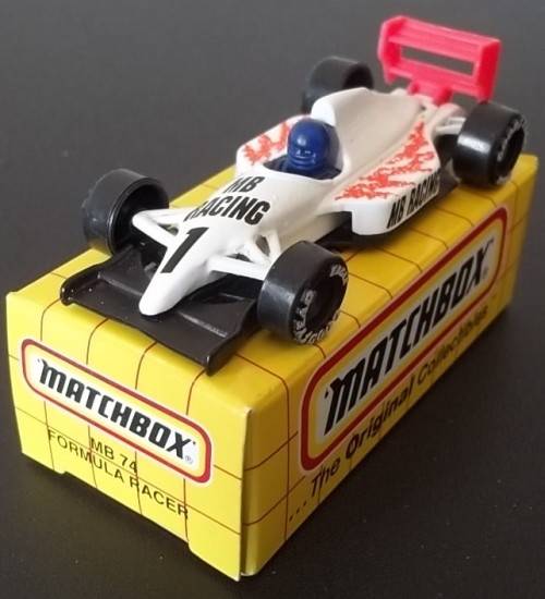 MATCHBOX MB-74 FORMULA RACER !! 1995 !! With Original Box ! Matchbox!! EXCELLENT !