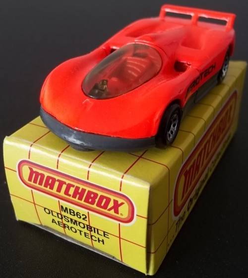 MATCHBOX MB 62 OLDSMOBILE AEROTECH !! RARE ORANGE VARIANT ! MINT + Original Box !!