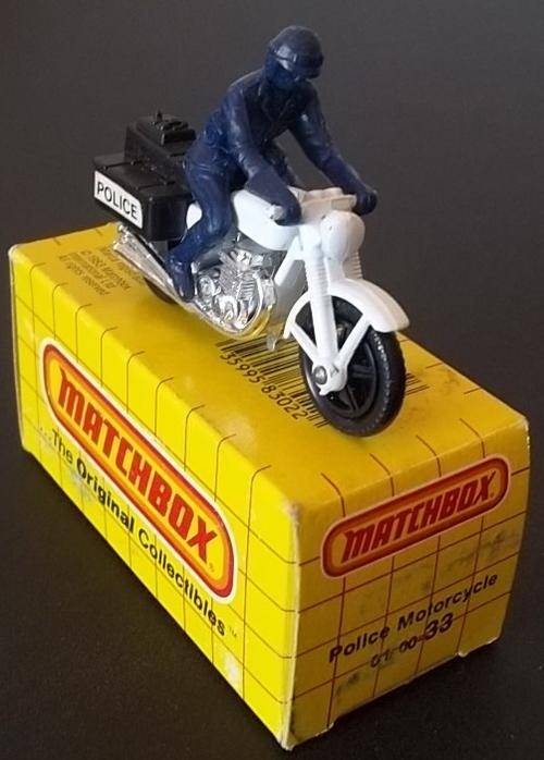 MATCHBOX MB-33 POLICE MOTORCYCLE !! MINT + Original Box !!
