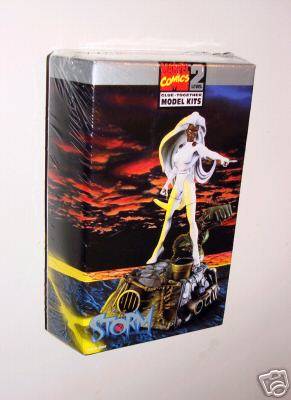 STORM Model Kit !! Marvel Comics + Toybiz , 1996 !! Plastic Sealed and Never Opened !!
