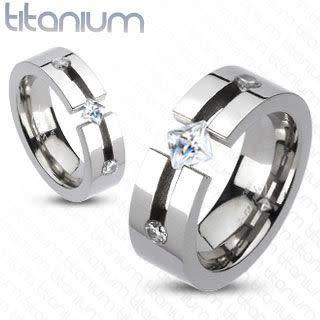 **FREE SHIPPING**Solid Titanium Triple CZ Princess Cut Center Tension Ring Setting