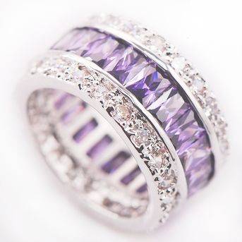 **STUNNING 9.60CTW!! ROYAL PERSIAN AMETHYST EMERALD CUT ETERNITY BAND