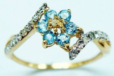 PRETTY PLUM BLOSSOM!!! 0.68 CTS NATURAL BLUE TOPAZ AND DIAMONDS SET IN 10K SOLID GOLD