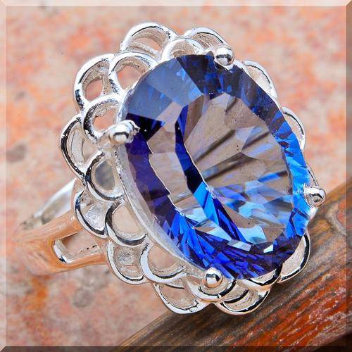STUNNING GIANT BLUE MYSTIC TOPAZ SET IN SOLID STERLING SILVER RING size 8