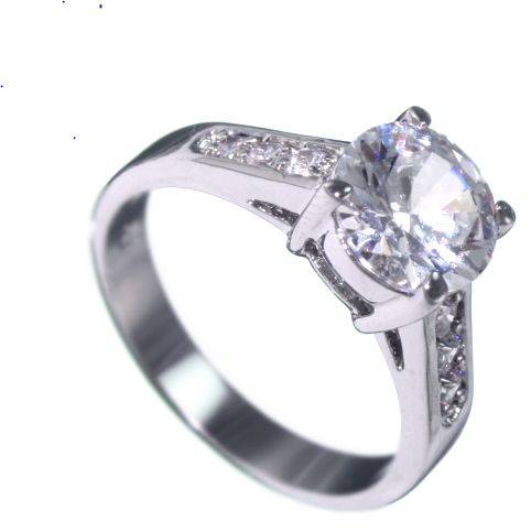 **INTERNATIONAL SHIPPING**2.35 STUNNING ENGAGEMENT RING CLAD IN 18K WHITE GOLD SIZE 5