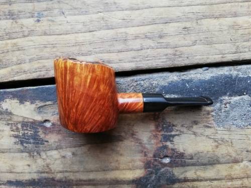 Mario Grandi smoking pipe