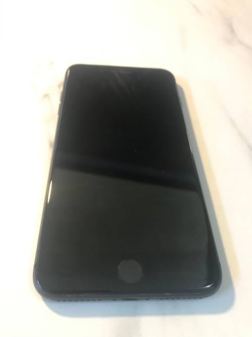 iPhone 8 Plus 64GB **Please Read**