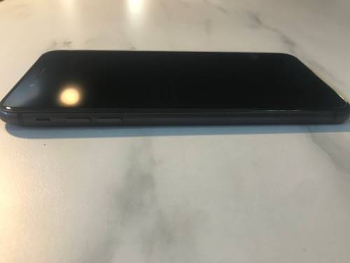 iPhone 8 Plus 64GB **Please Read**