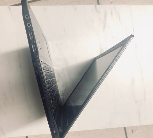 *Late Entry* Mecer Laptop i5, 1TB *Parts or Repair*