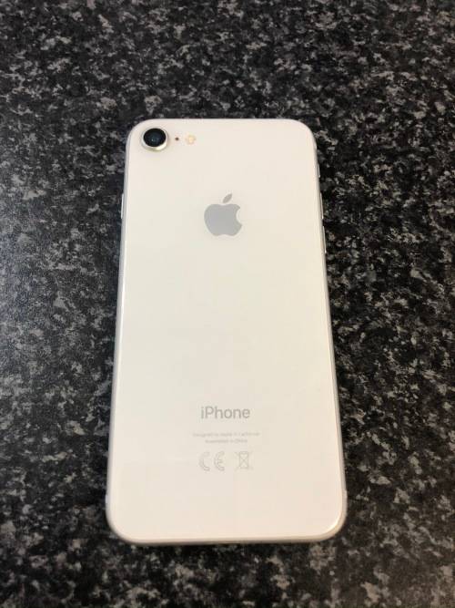 iPhone 8 64GB - iCloud Locked