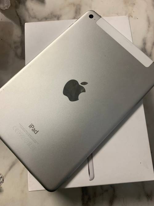 iPad Mini 4 *iCloud locked* Parts or repair