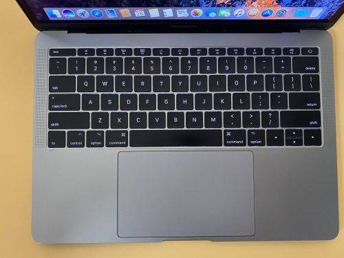 MacBook Pro 2017, i5, 256GB SDD, 8GB RAM