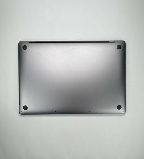 Macbook Pro 2019 - 15` - i9, 1TB SDD *READ*