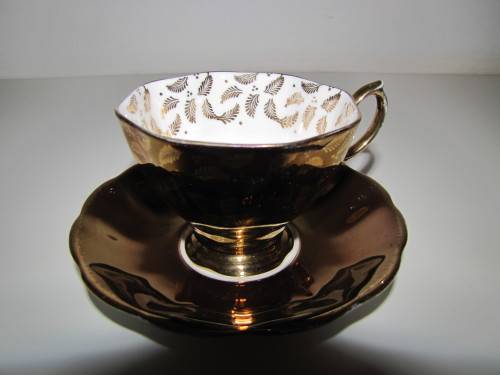 Royal Albert Gold Leaf Duo