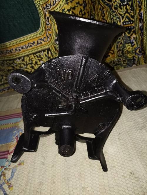 Nr 4 Spong and company Coffee grinder renovated made in England