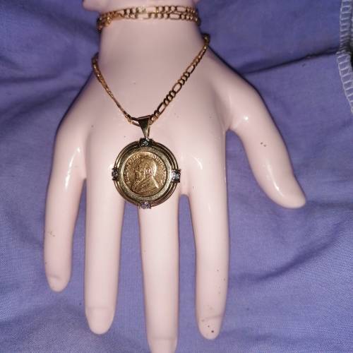 1/10 Kruger Rand with setting and chain