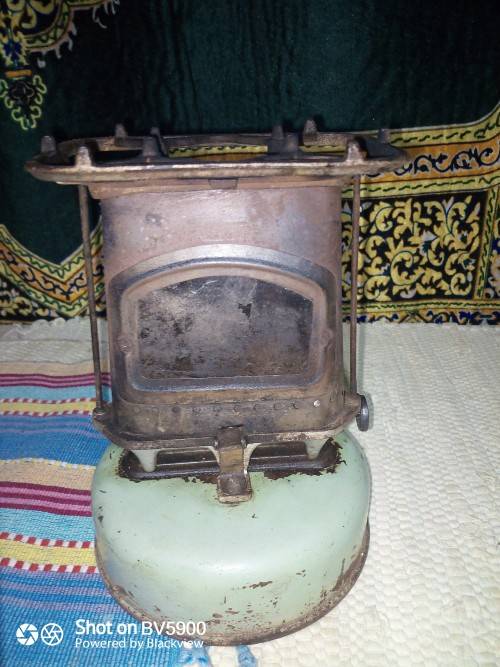 Vintage Beatrice Kerosene heater enanel cast iron camping stove