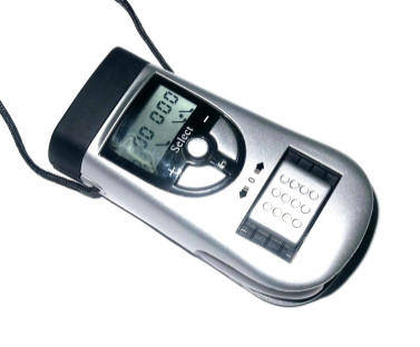 NEW! - GOLF RANGE FINDER PLUS SCORER