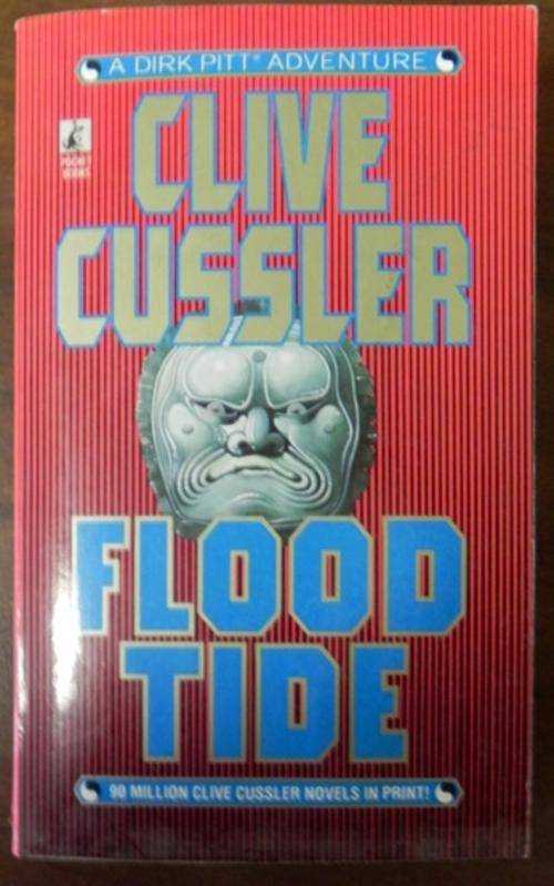 Clive Cussler.Flood Tide. Trade Paperback 11x18cm