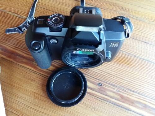 Vintage Canon Eos 5000 -35mm Camera