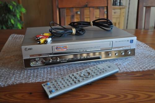 LG 6 Head HiFi Stereo VCR With Remote