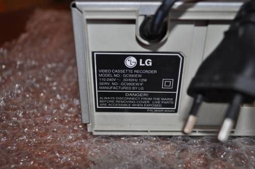 LG 6 Head HiFi Stereo VCR With Remote