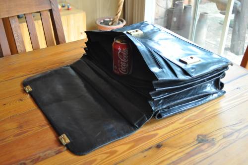 Vintage Leather Carry Case  Bag (please read)