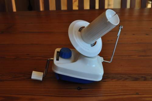 Empisal Wool Winder