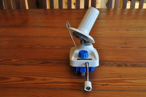 Empisal Wool Winder