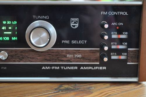 Vintage Phillips Amplifier (please read)