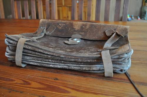 Vintage Leather School Case (please read)