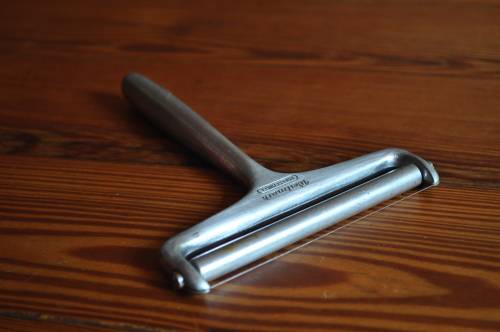 Roller Wire Cheese Slicer W. Germany