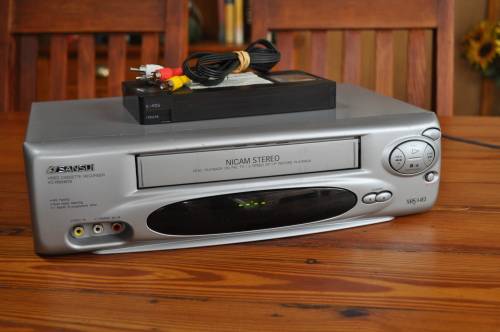 Sansui Hi-Fi Stereo VHS Video Cassette Recorder (no remote)