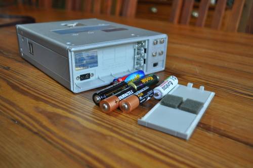 Vintage Broksonic Mini TV With FA AM Radio