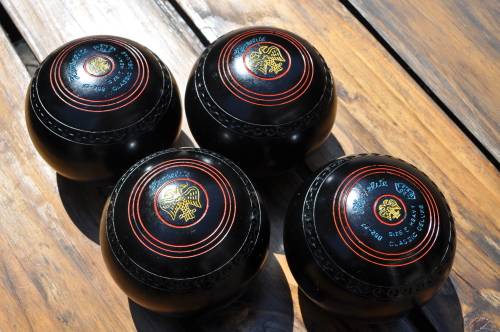 Henselite Lawn Bowls Size 6 Heavy In Bag