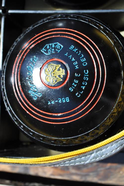 Henselite Lawn Bowls Size 6 Heavy In Bag