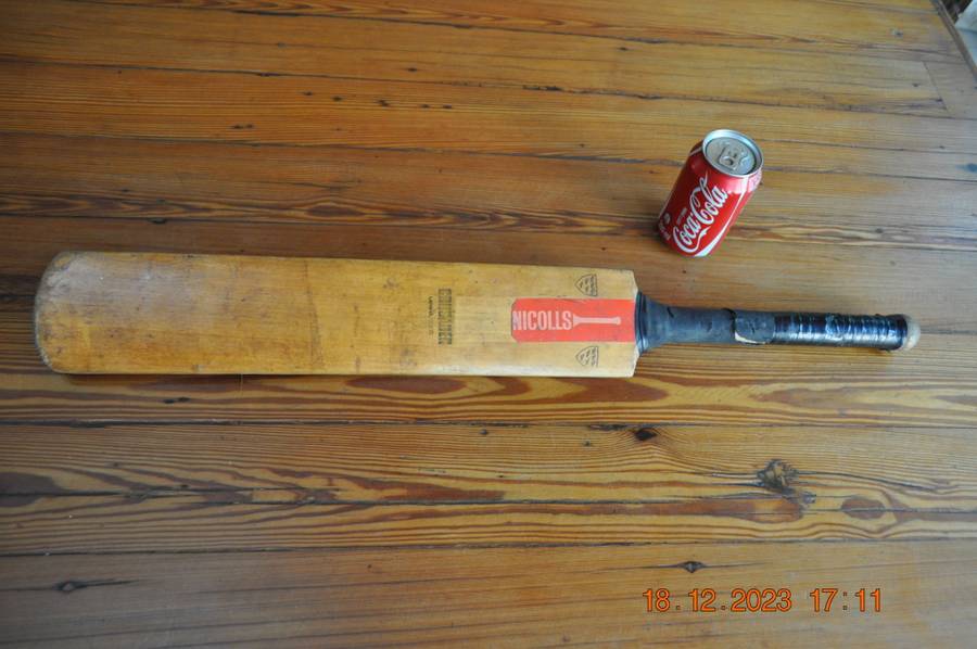 Gray Nicolls Crusader Old School Cricket Bat