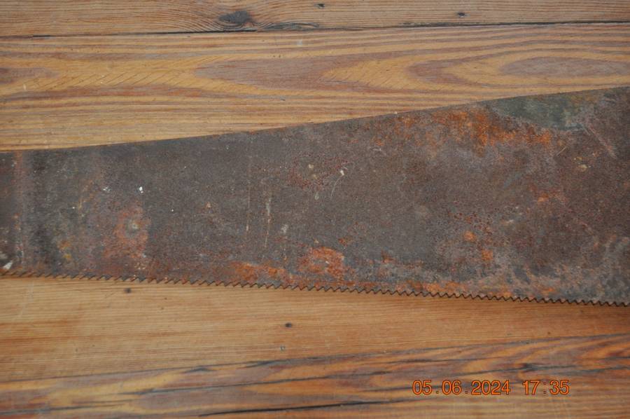 Vintage Lasher Rusted Carpenters Hand Saw