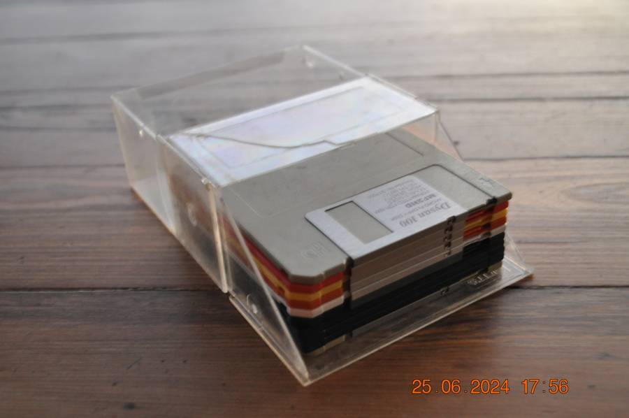 Vintage Computer Pre Owned Floppy Discs 1.44Mb