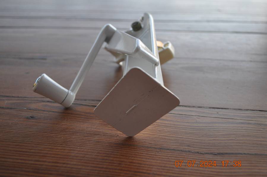 Vintage Wall Mount Can Opener